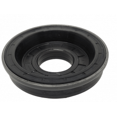 RETENTOR DO EIXO DO PINHAO DA TRAÇAO CARRARO DO MASSEY VALTRA 35.00X92.00/98.00X11.50/27.00 TIPO BY NITRILICA  ORIG 053974R1 34057800 MARCA ARCA 7056
